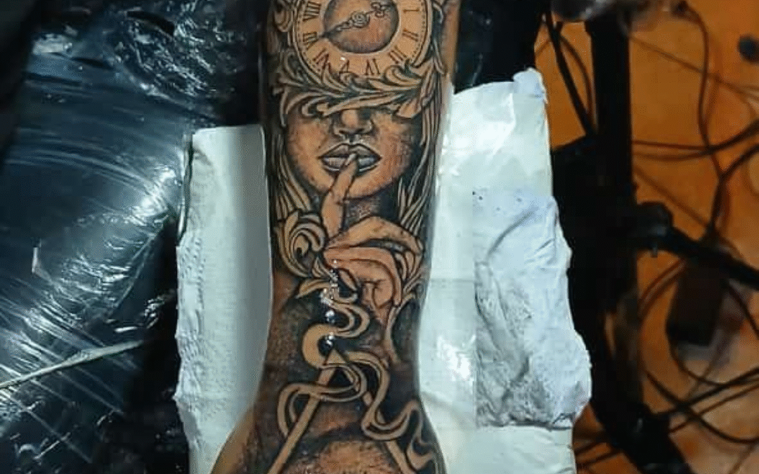 Cómo Elegir la Máquina de Tatuar Ideal: Guía para Principiantes y Profesionales